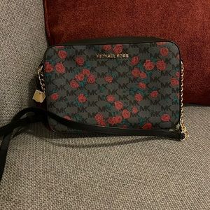 Michael Kors Crossbody bag. Black with Red Roses. BNWT